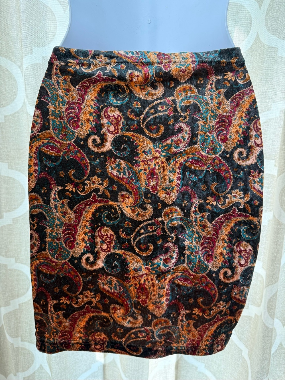 VINTAGE Hipster Y2K Paisley Lightweight Velvet Bohemian Skirt - Picture 4 of 6
